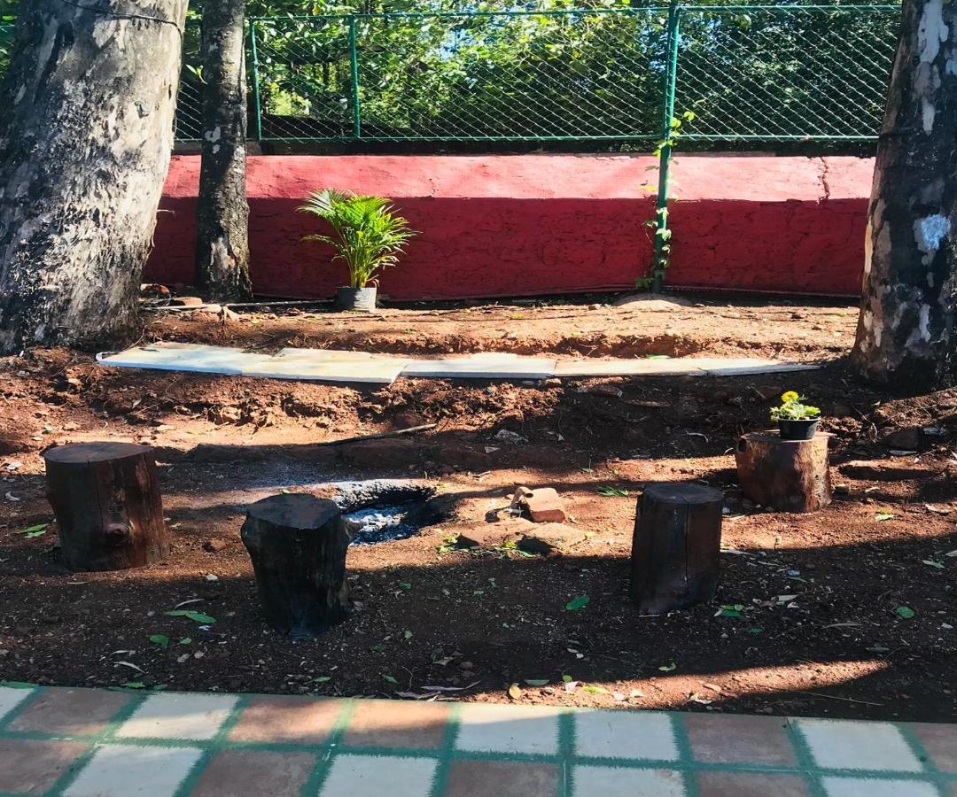 Citadel Resort Panchgani Esterno foto